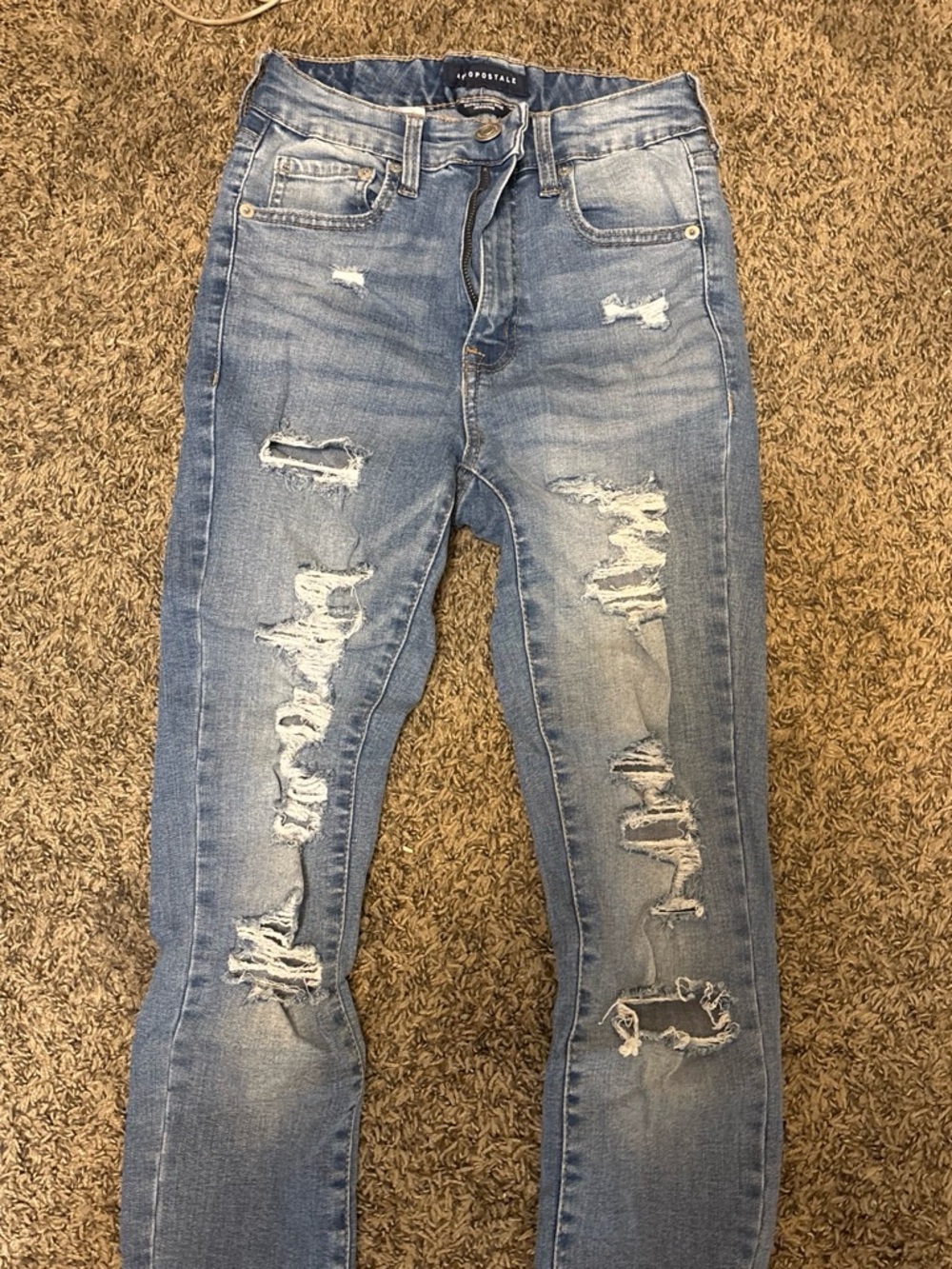 Aeropostale Women’s Distressed Light Blue Skinny Jeans